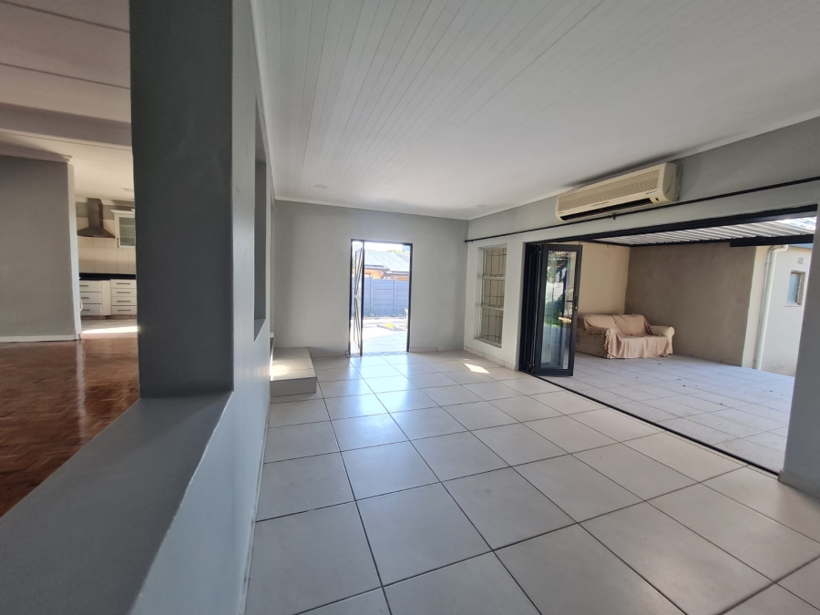 3 Bedroom Property for Sale in Meer En See KwaZulu-Natal