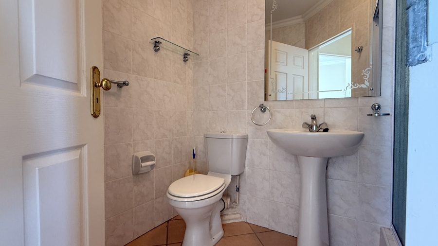 To Let 4 Bedroom Property for Rent in Ballito Central KwaZulu-Natal