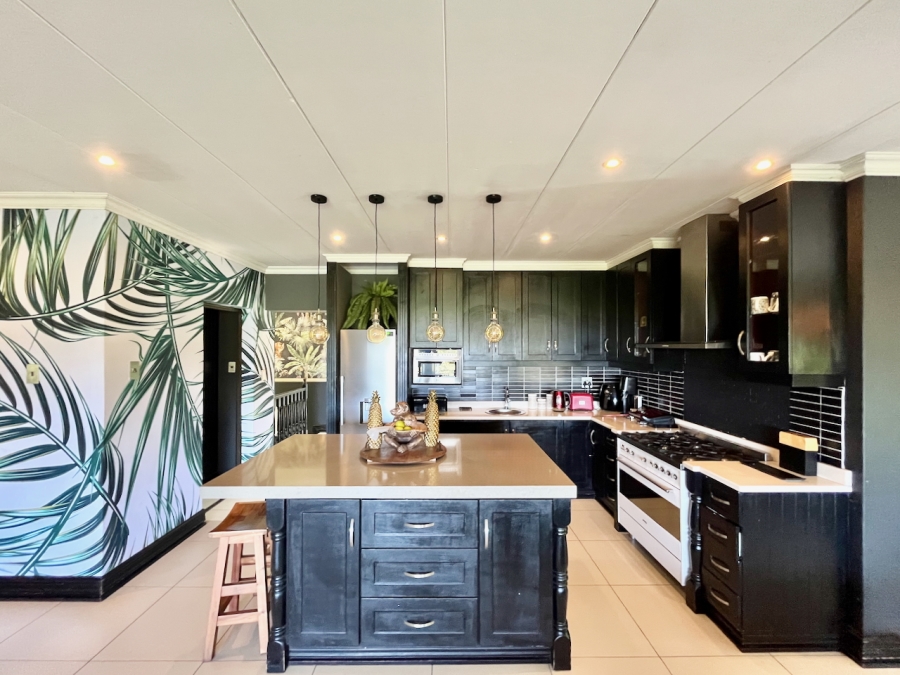 5 Bedroom Property for Sale in Simbithi Eco Estate KwaZulu-Natal
