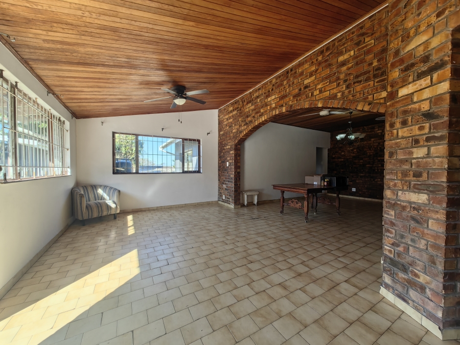 4 Bedroom Property for Sale in Scottburgh Central KwaZulu-Natal