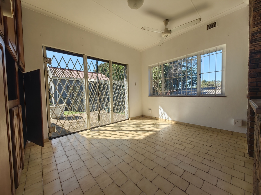 4 Bedroom Property for Sale in Scottburgh Central KwaZulu-Natal