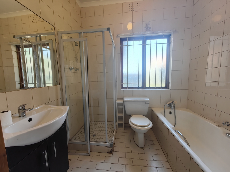 4 Bedroom Property for Sale in Scottburgh Central KwaZulu-Natal