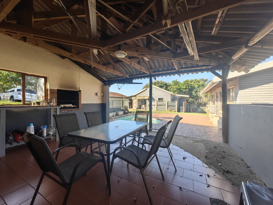 4 Bedroom Property for Sale in Scottburgh Central KwaZulu-Natal