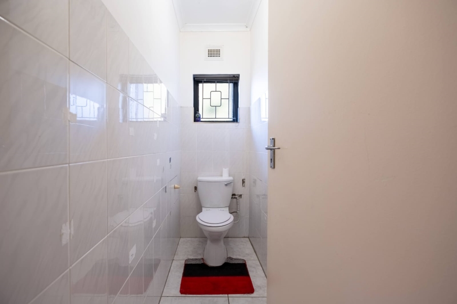 7 Bedroom Property for Sale in Isipingo Hills KwaZulu-Natal