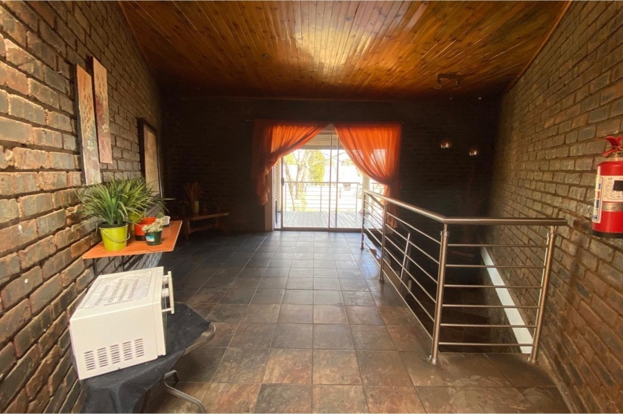 9 Bedroom Property for Sale in Newcastle KwaZulu-Natal