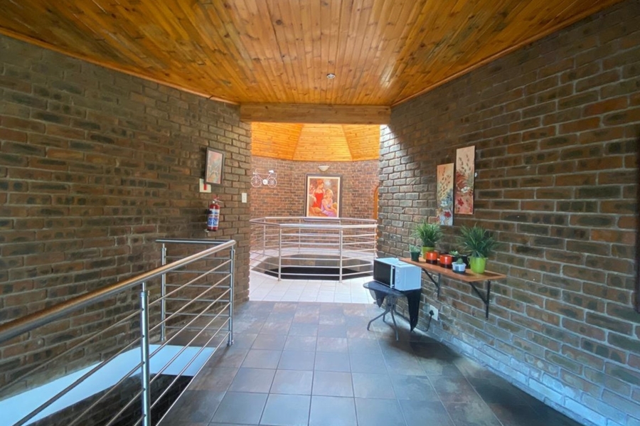 9 Bedroom Property for Sale in Newcastle KwaZulu-Natal