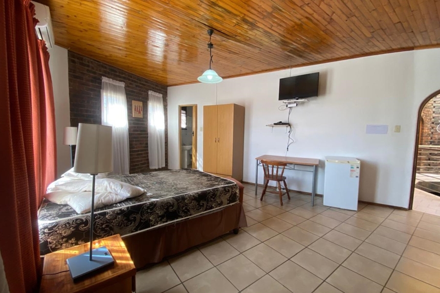 9 Bedroom Property for Sale in Newcastle KwaZulu-Natal