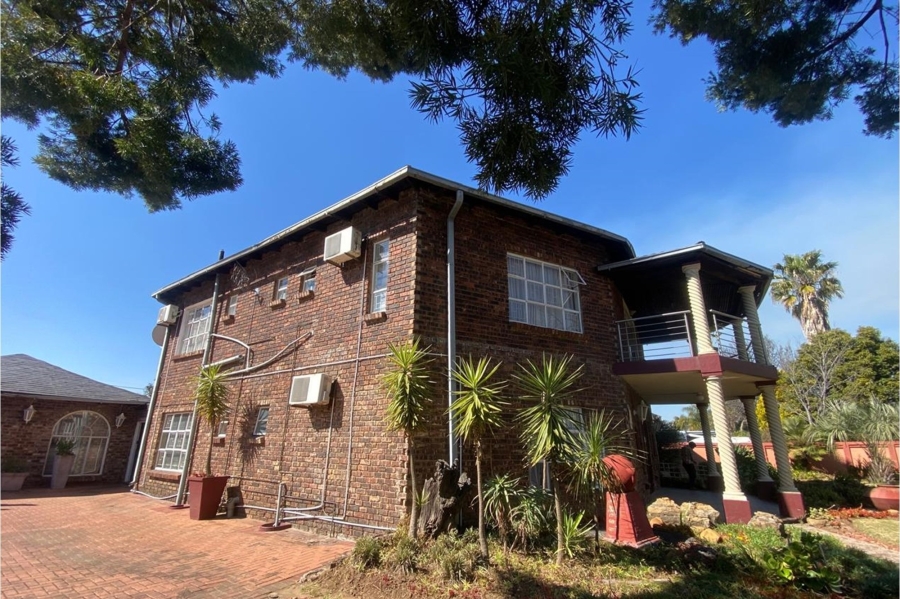 9 Bedroom Property for Sale in Newcastle KwaZulu-Natal