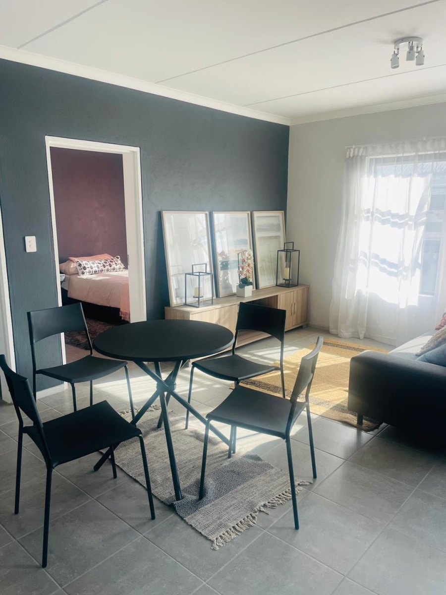 To Let 2 Bedroom Property for Rent in Amanzimtoti KwaZulu-Natal