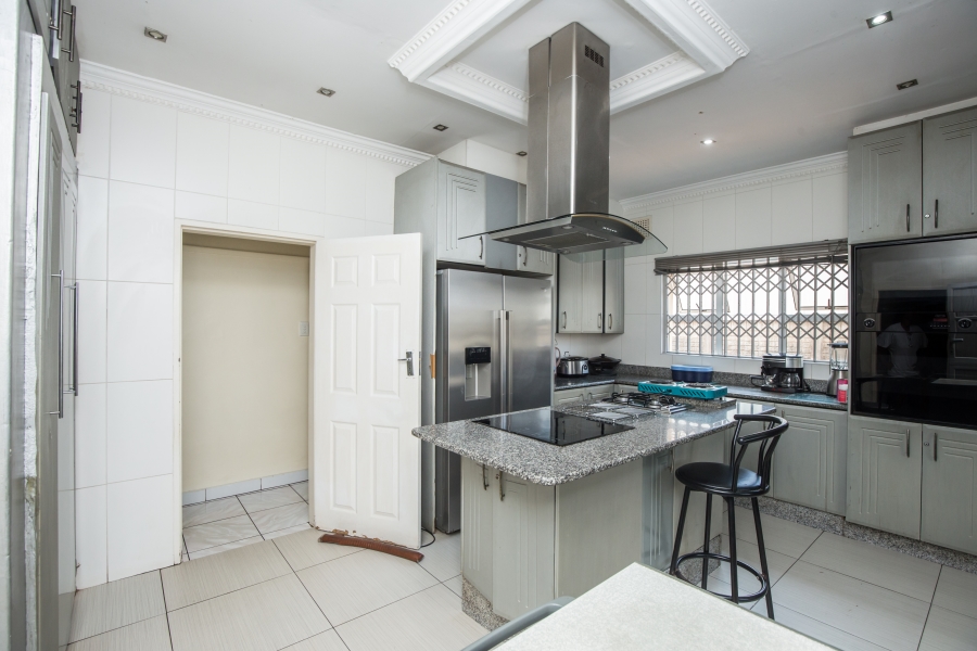 5 Bedroom Property for Sale in Umbilo KwaZulu-Natal