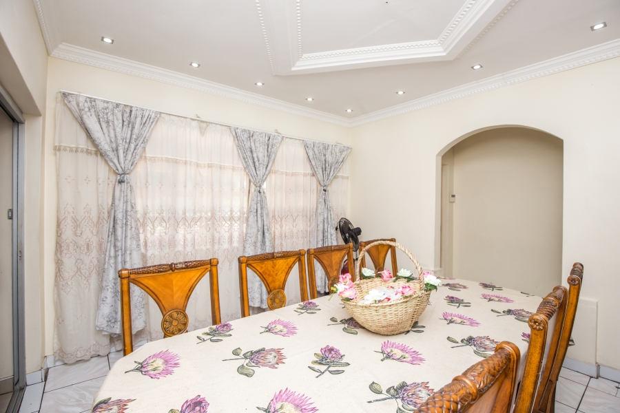 5 Bedroom Property for Sale in Umbilo KwaZulu-Natal