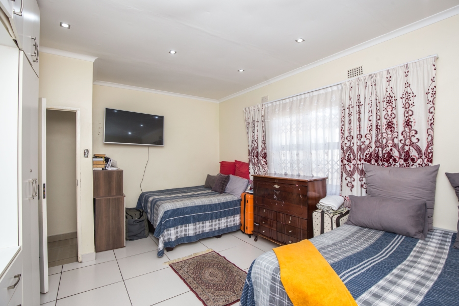 5 Bedroom Property for Sale in Umbilo KwaZulu-Natal