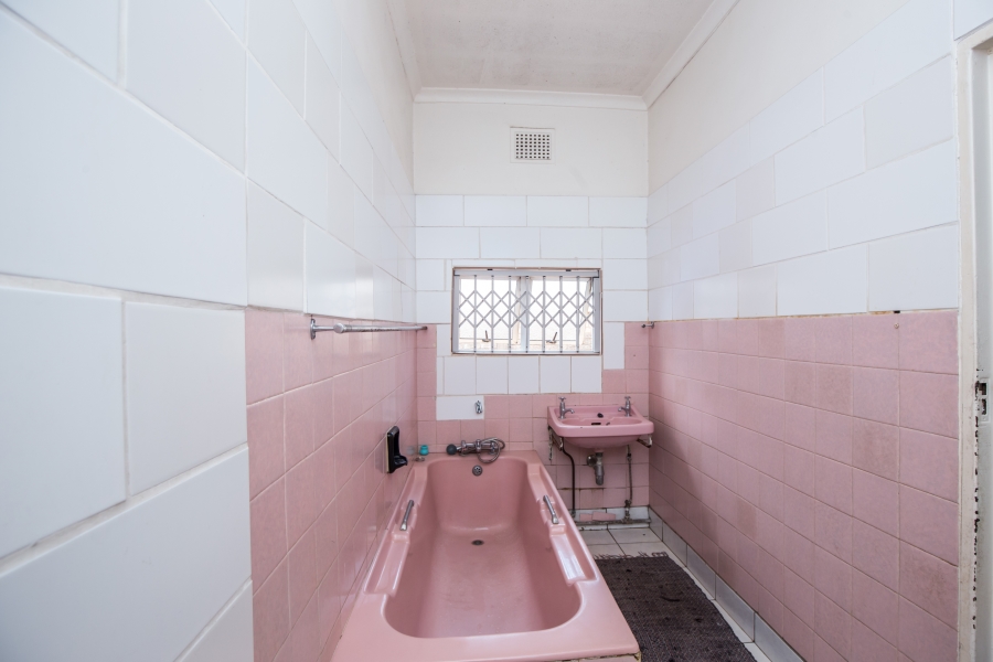 5 Bedroom Property for Sale in Umbilo KwaZulu-Natal