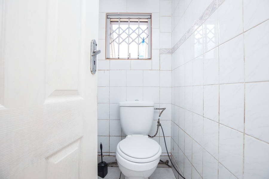 5 Bedroom Property for Sale in Umbilo KwaZulu-Natal