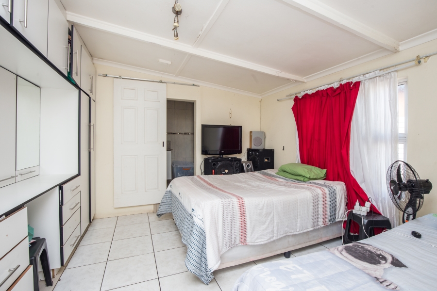5 Bedroom Property for Sale in Umbilo KwaZulu-Natal