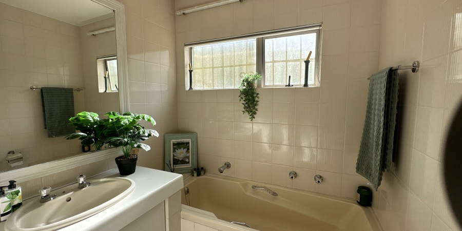4 Bedroom Property for Sale in Umhlanga KwaZulu-Natal