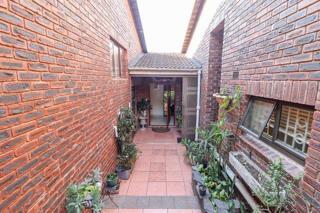 5 Bedroom Property for Sale in Westville Central KwaZulu-Natal