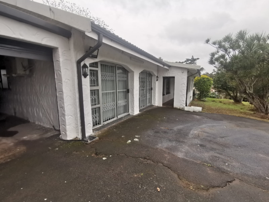 4 Bedroom Property for Sale in Mount Vernon KwaZulu-Natal