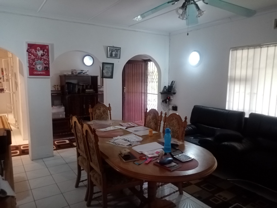 4 Bedroom Property for Sale in Mount Vernon KwaZulu-Natal