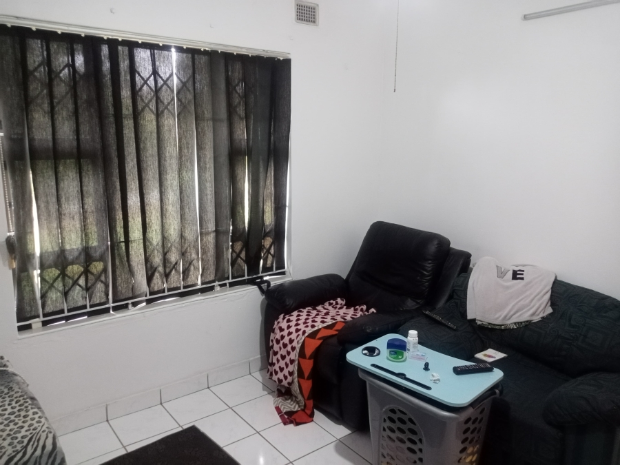 4 Bedroom Property for Sale in Mount Vernon KwaZulu-Natal