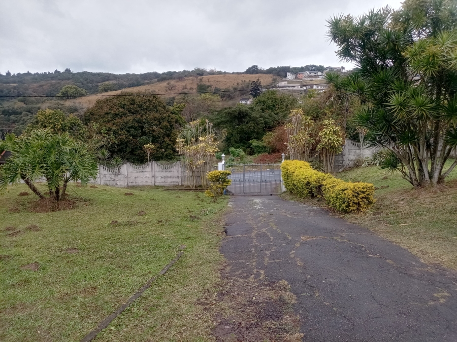 4 Bedroom Property for Sale in Mount Vernon KwaZulu-Natal