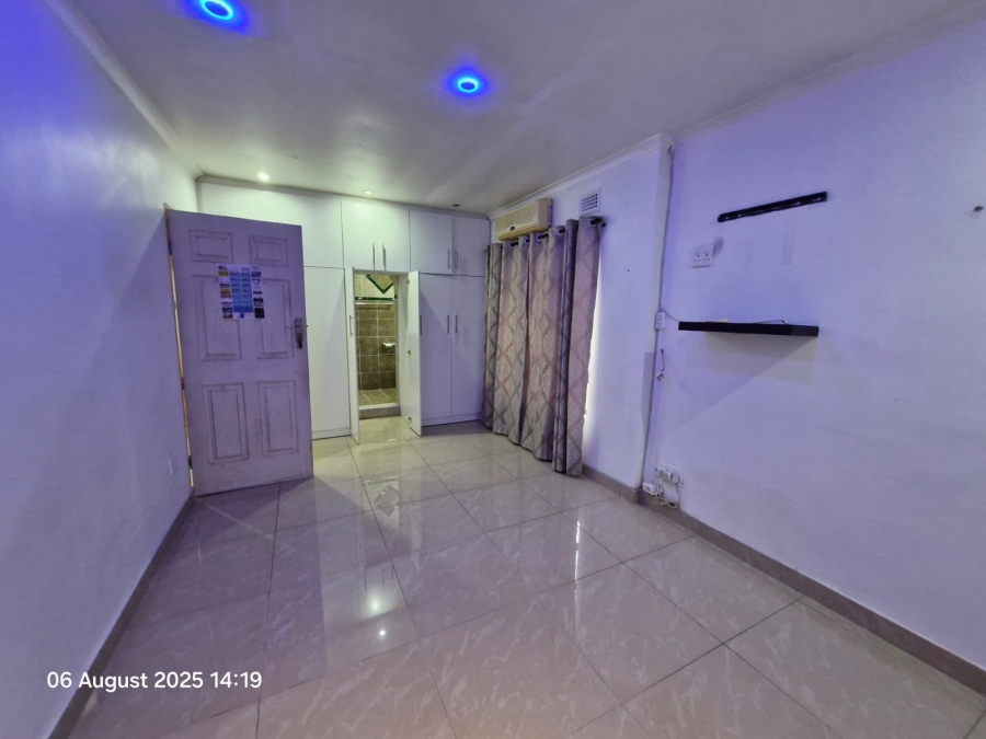 4 Bedroom Property for Sale in Northdene KwaZulu-Natal