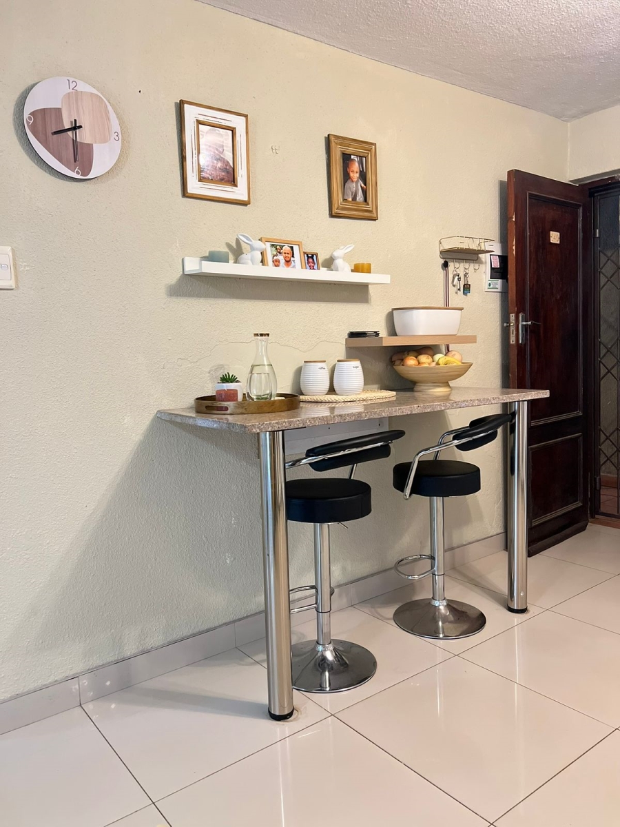 2 Bedroom Property for Sale in Montclair KwaZulu-Natal