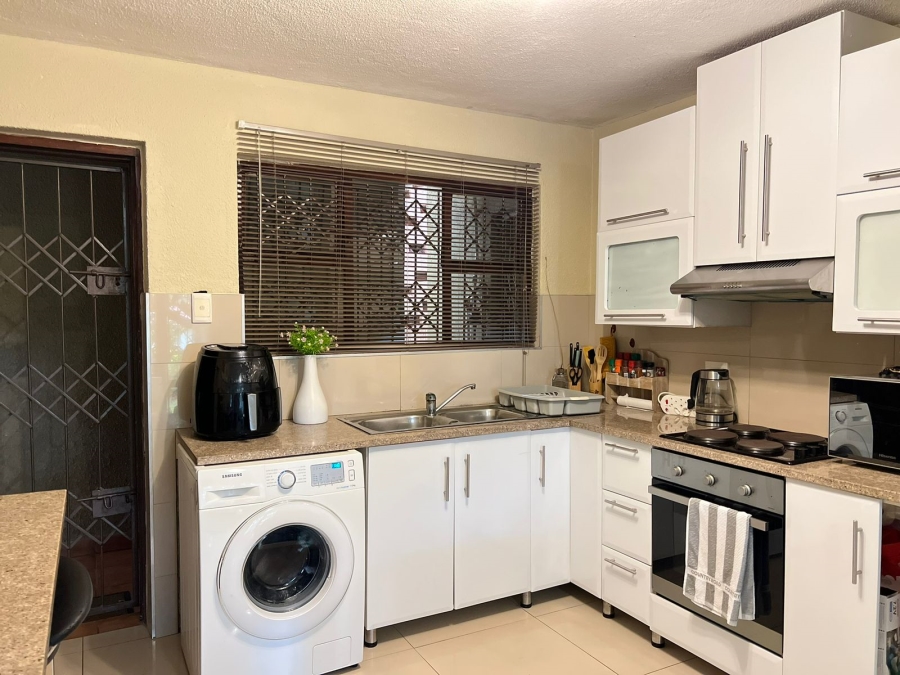 2 Bedroom Property for Sale in Montclair KwaZulu-Natal