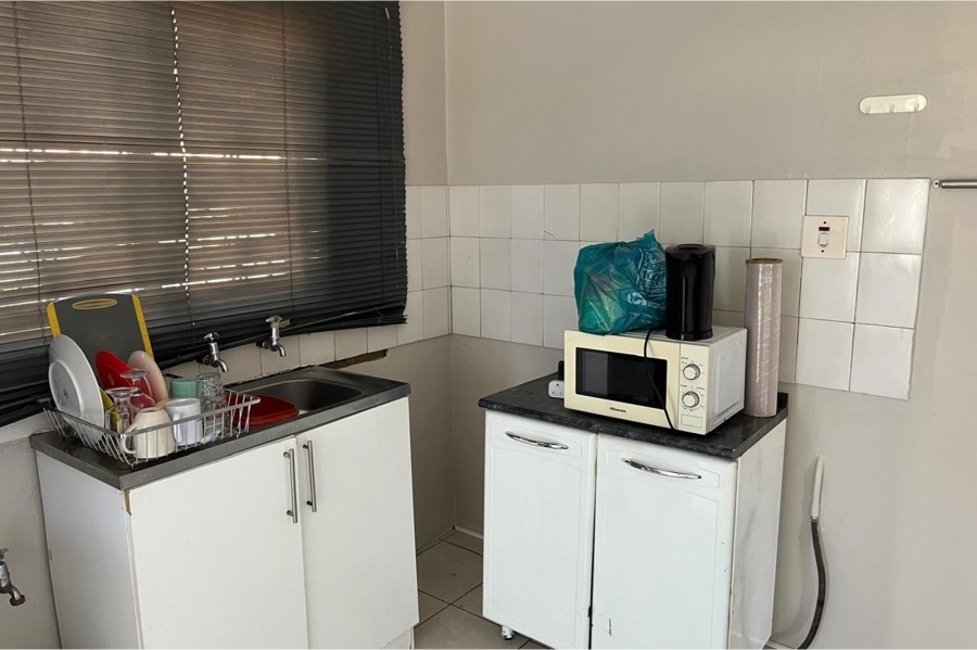 To Let 3 Bedroom Property for Rent in Palmview KwaZulu-Natal