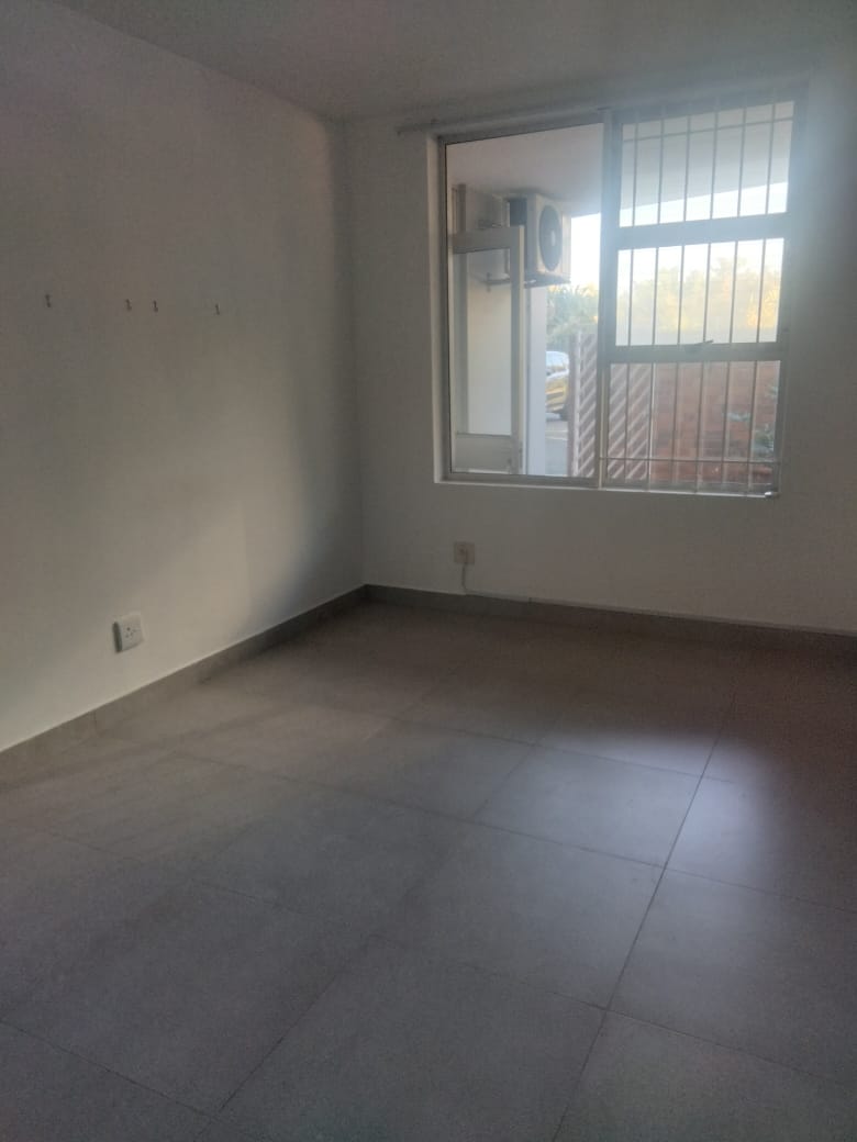 1 Bedroom Property for Sale in Umhlanga KwaZulu-Natal