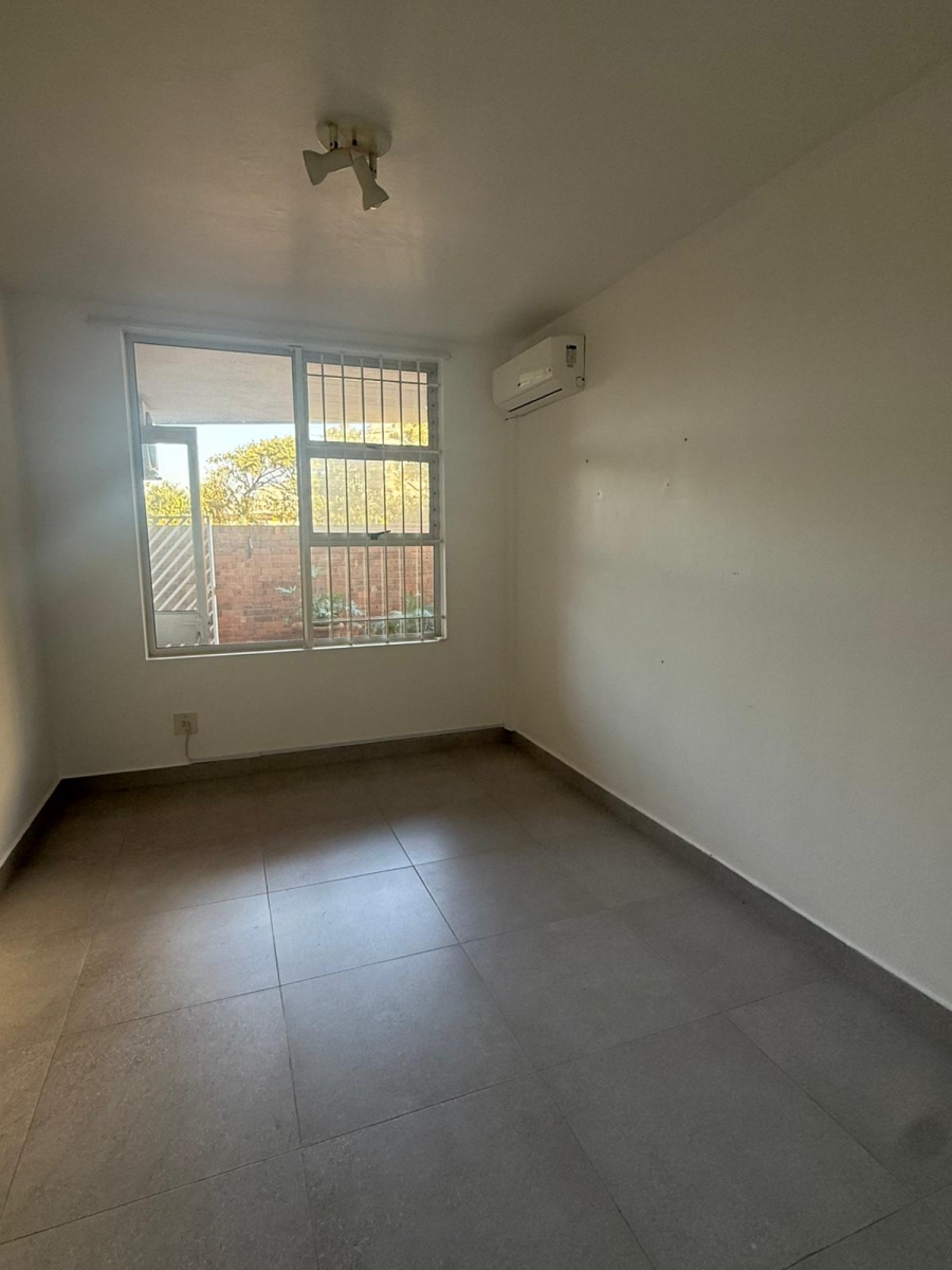 1 Bedroom Property for Sale in Umhlanga KwaZulu-Natal