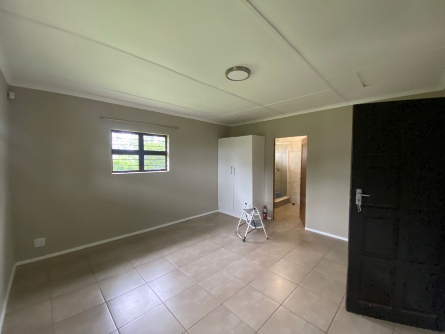 To Let 2 Bedroom Property for Rent in Crestholme KwaZulu-Natal