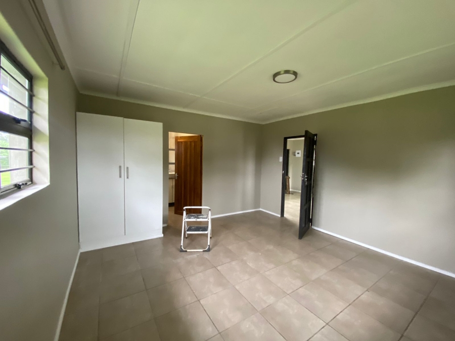 To Let 2 Bedroom Property for Rent in Crestholme KwaZulu-Natal