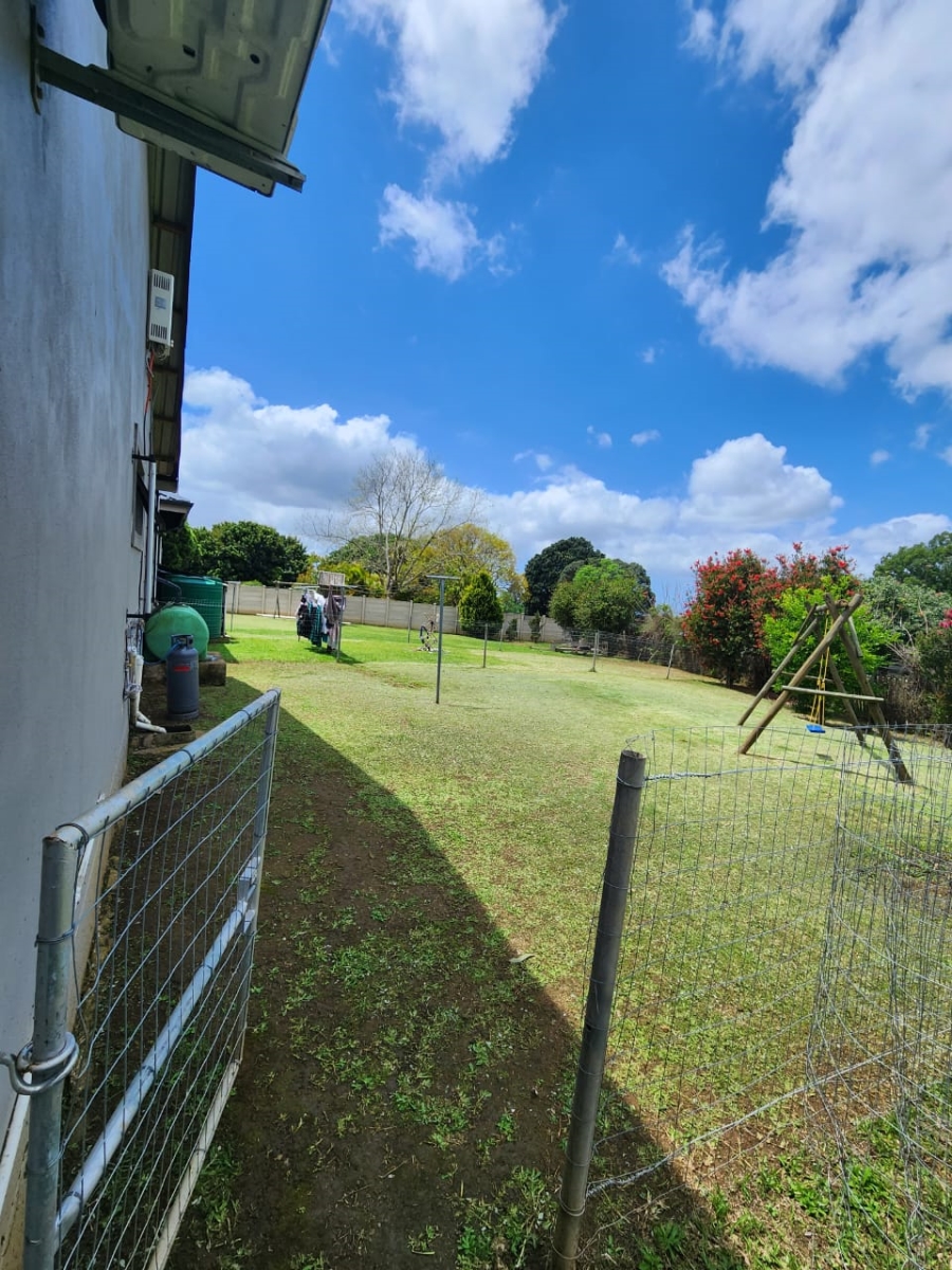 To Let 2 Bedroom Property for Rent in Crestholme KwaZulu-Natal