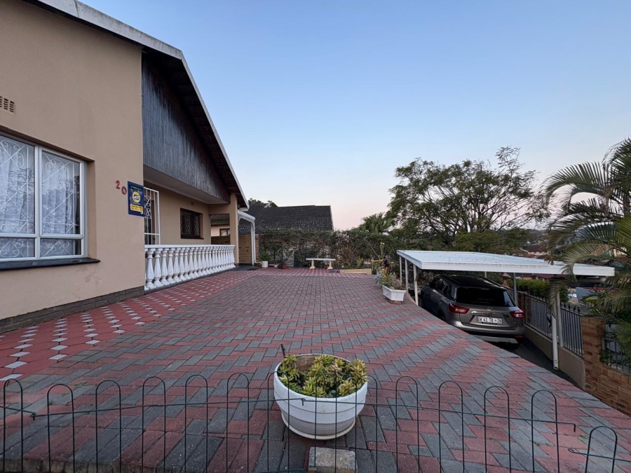3 Bedroom Property for Sale in Vanrova KwaZulu-Natal