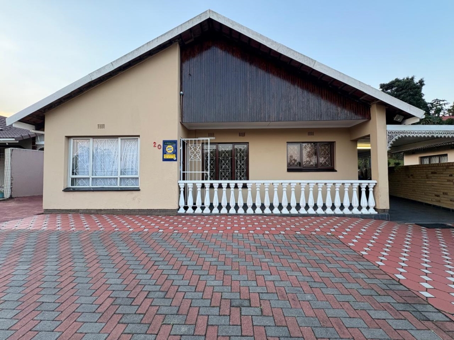 3 Bedroom Property for Sale in Vanrova KwaZulu-Natal