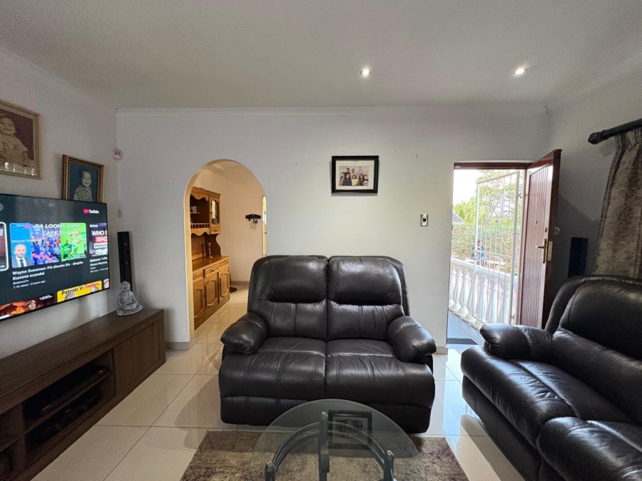 3 Bedroom Property for Sale in Vanrova KwaZulu-Natal