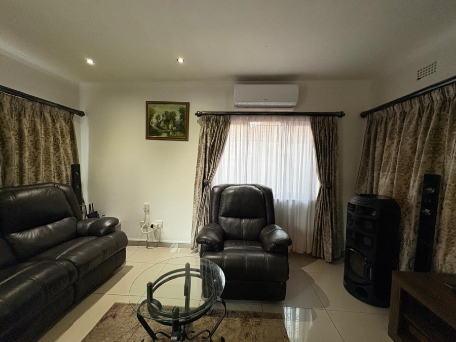 3 Bedroom Property for Sale in Vanrova KwaZulu-Natal