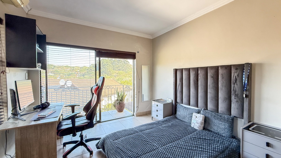 4 Bedroom Property for Sale in Seaward Estate KwaZulu-Natal