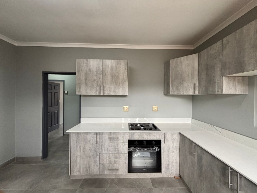 To Let 4 Bedroom Property for Rent in Sherwood KwaZulu-Natal