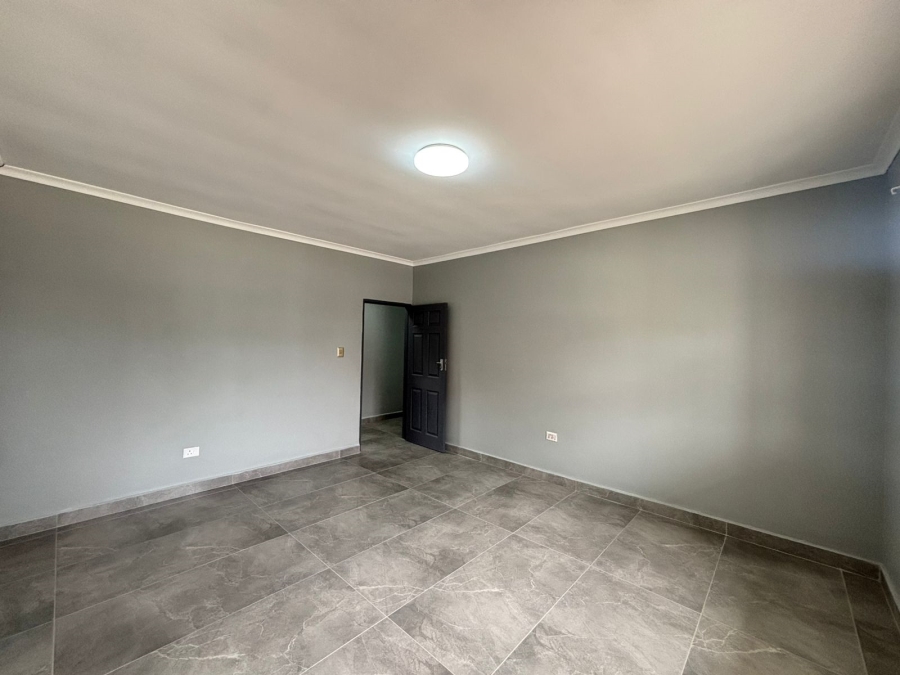 To Let 4 Bedroom Property for Rent in Sherwood KwaZulu-Natal