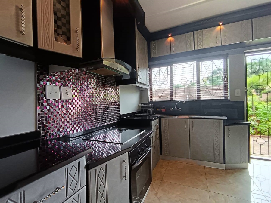 3 Bedroom Property for Sale in Avoca KwaZulu-Natal
