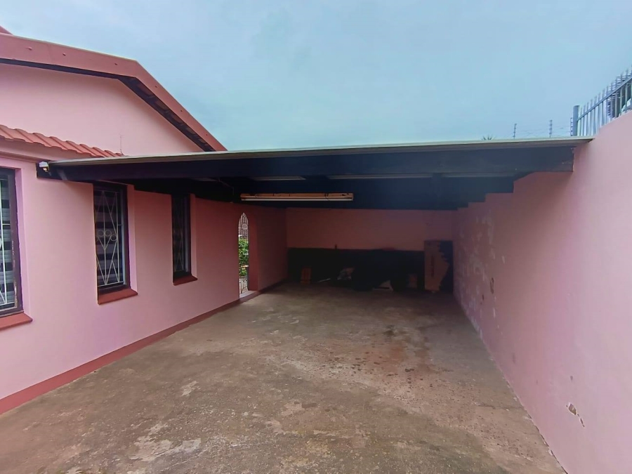 3 Bedroom Property for Sale in Avoca KwaZulu-Natal