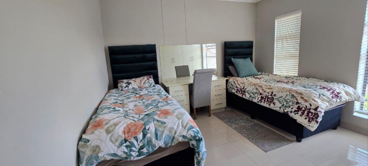 To Let 2 Bedroom Property for Rent in Umhlanga Ridge KwaZulu-Natal