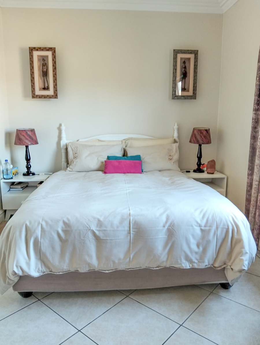 3 Bedroom Property for Sale in Westbrook KwaZulu-Natal