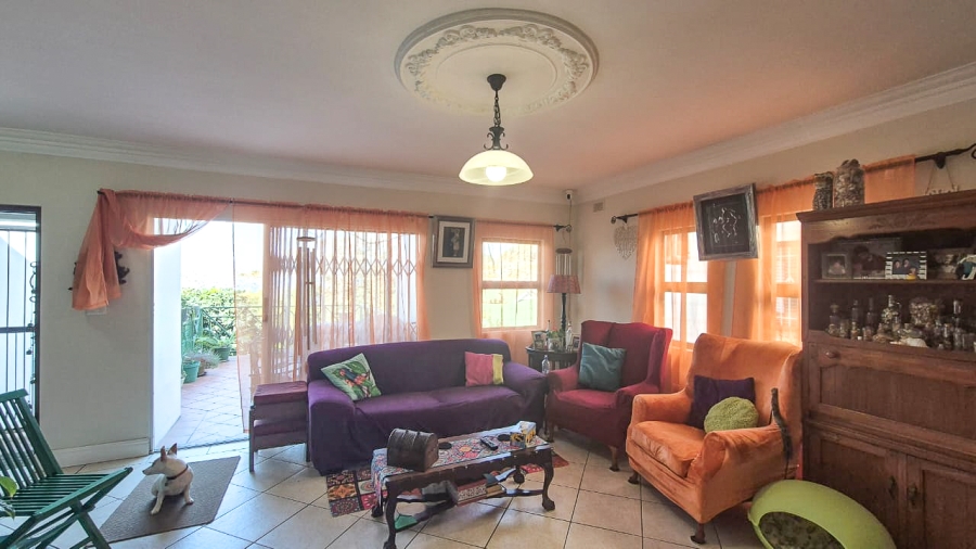3 Bedroom Property for Sale in Westbrook KwaZulu-Natal