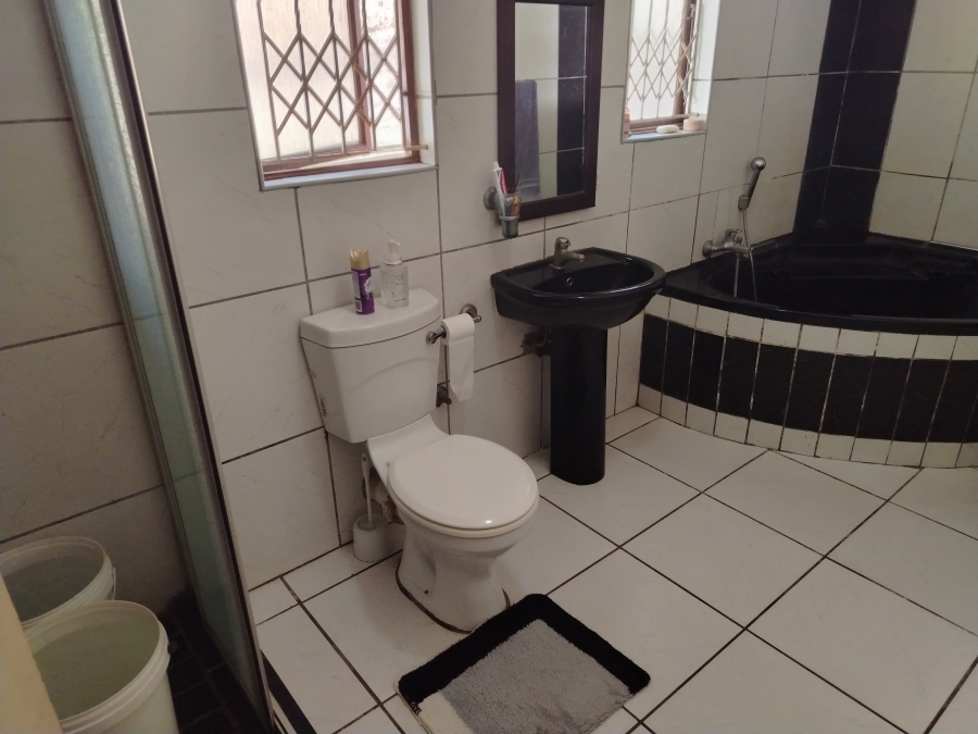 2 Bedroom Property for Sale in Shulton Park KwaZulu-Natal