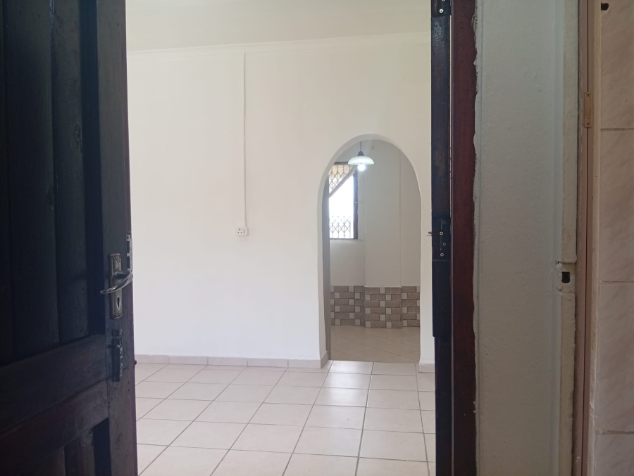 To Let 1 Bedroom Property for Rent in Malvern KwaZulu-Natal