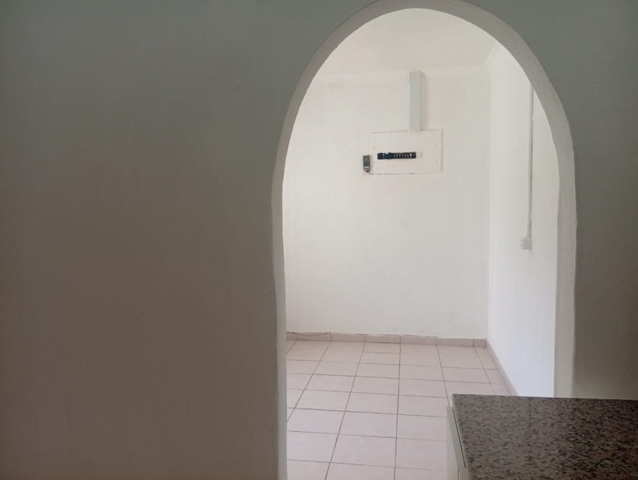 To Let 1 Bedroom Property for Rent in Malvern KwaZulu-Natal