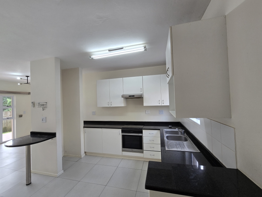 To Let 3 Bedroom Property for Rent in Sheffield Beach KwaZulu-Natal